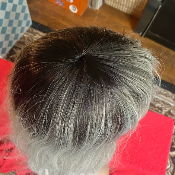 White platinum rooted wig - Picture 10 of 13